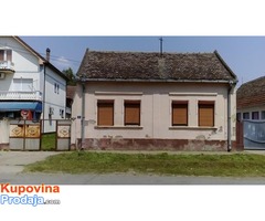 Kuća u centru Progara, Surcin, Beograd Kuća u centru Progara, Surcin, Beograd