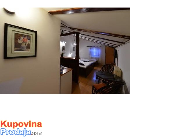 Javne+Kuce+U+Novom+Sadu Apartmani i sobe u Novom Sadu prenoćište Stojić Novi Sad - Kupovina ...