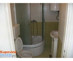 Izdajem trosoban stan - blok 45 HITNO - Fotografija 7/10