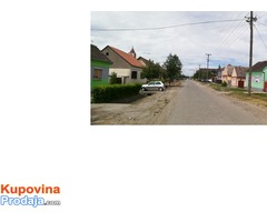 Porodična kuća u centru sela Kukujevci - Fotografija 2/4
