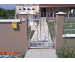 Aluminijumske ograde i gelenderi KRAMIL - Fotografija 4/10