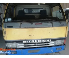 Mitsubishi canter farovi kupujem - Fotografija 1/4