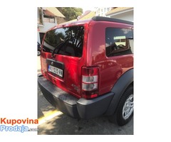 Dodge Nitro 2.8CRD - Fotografija 3/6