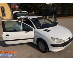 NA PRODAJU JE POLOVAN AUTOMOBIL Peugeot 206 1.4 HDI - Fotografija 5/7