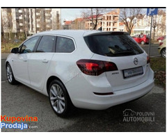 OPEL ASTRA J 1.7 CDTI 2011.god - Fotografija 2/10