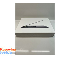 2020 Apple MacBook Pro 13 inch - Fotografija 3/3