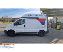 Renault Trafic 2.0 - Fotografija 8/10