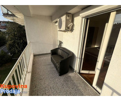 Izdavanje stana - Dedinje, okolina Dzerija, izuzetan, suncan stan 57 m2 - Fotografija 9/10