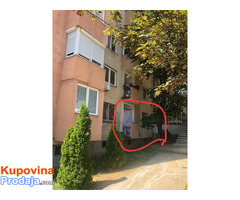Prodajem stan na suncanom bregu Pristina - Fotografija 3/7