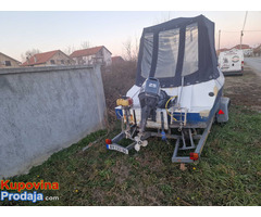 Prodajem camac sa motorom i prikolicom - Fotografija 2/4