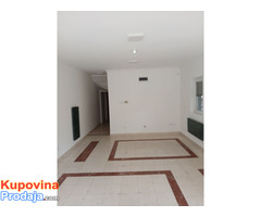 Izdajem lokal 50 m2 na Dušanovcu, Ljubićka