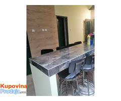 Zemun, izdajem dvokrevetnu sobu za studente,