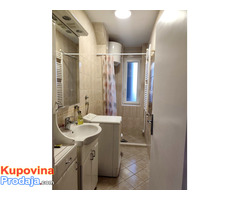 Izdajem dvosoban stan, Novi Beograd, Otona Zupančića 50 m2