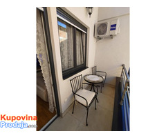 Potpuno namešten stan - Fotografija 10/10