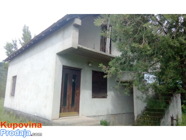 Prodajem kuću u Crvenoj reci - Bela Palanka - Kupovina Prodaja